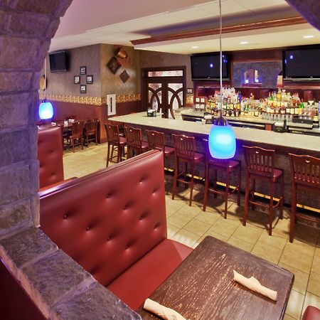 Holiday Inn Quincy By Ihg Ngoại thất bức ảnh