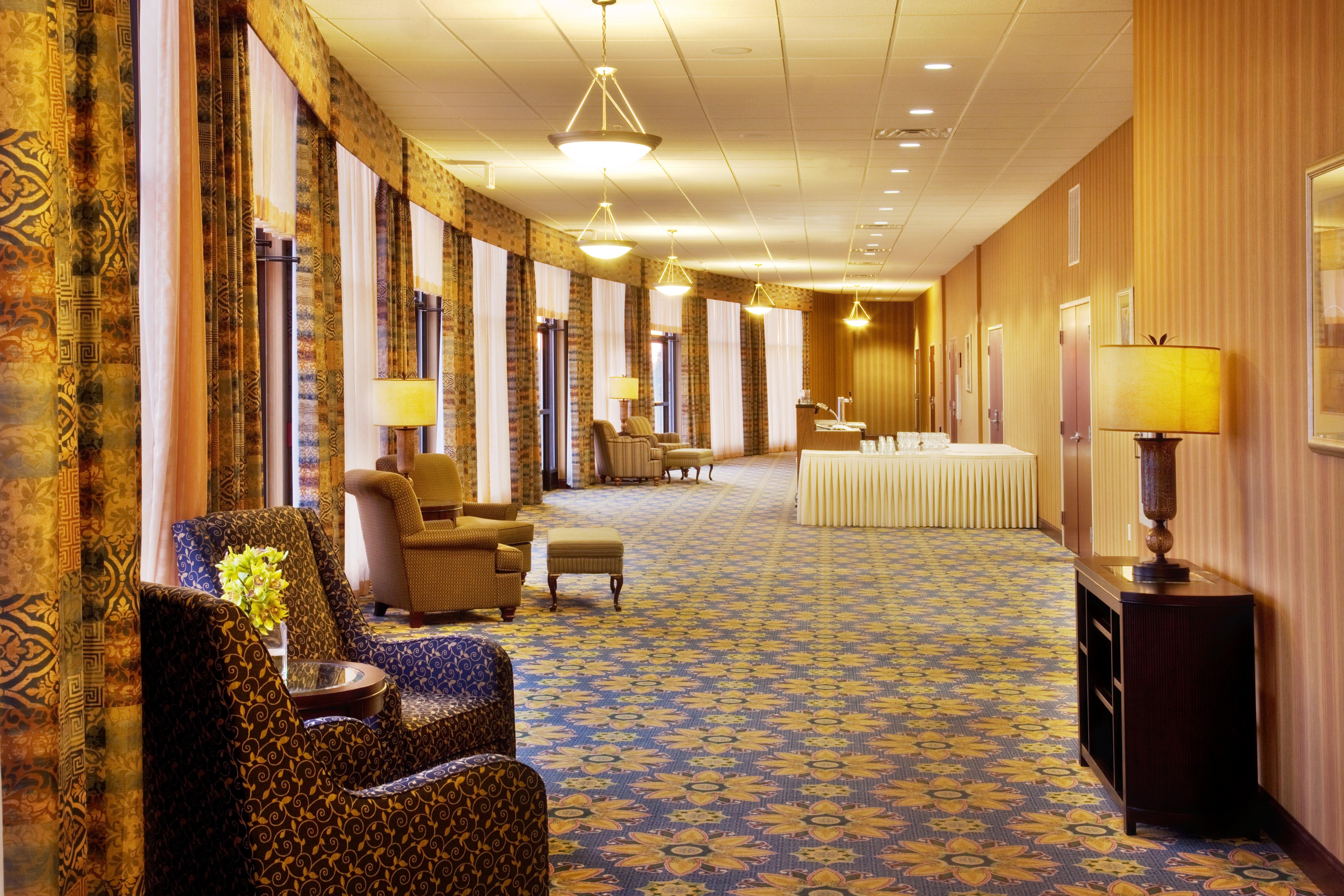 Holiday Inn Quincy By Ihg Ngoại thất bức ảnh