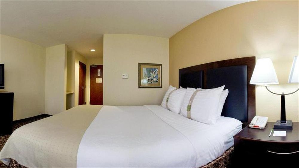Holiday Inn Quincy By Ihg Ngoại thất bức ảnh