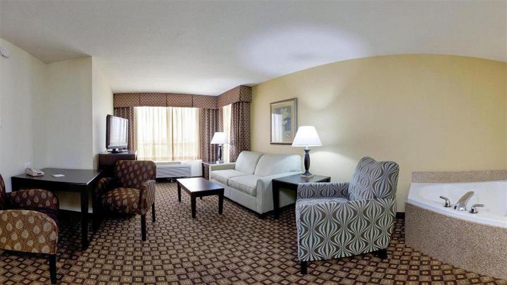 Holiday Inn Quincy By Ihg Ngoại thất bức ảnh